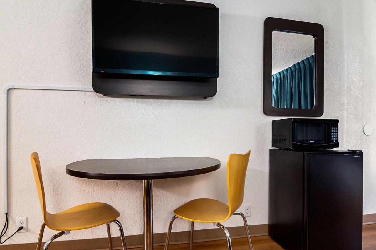 Econo Lodge Asheboro Buitenkant foto