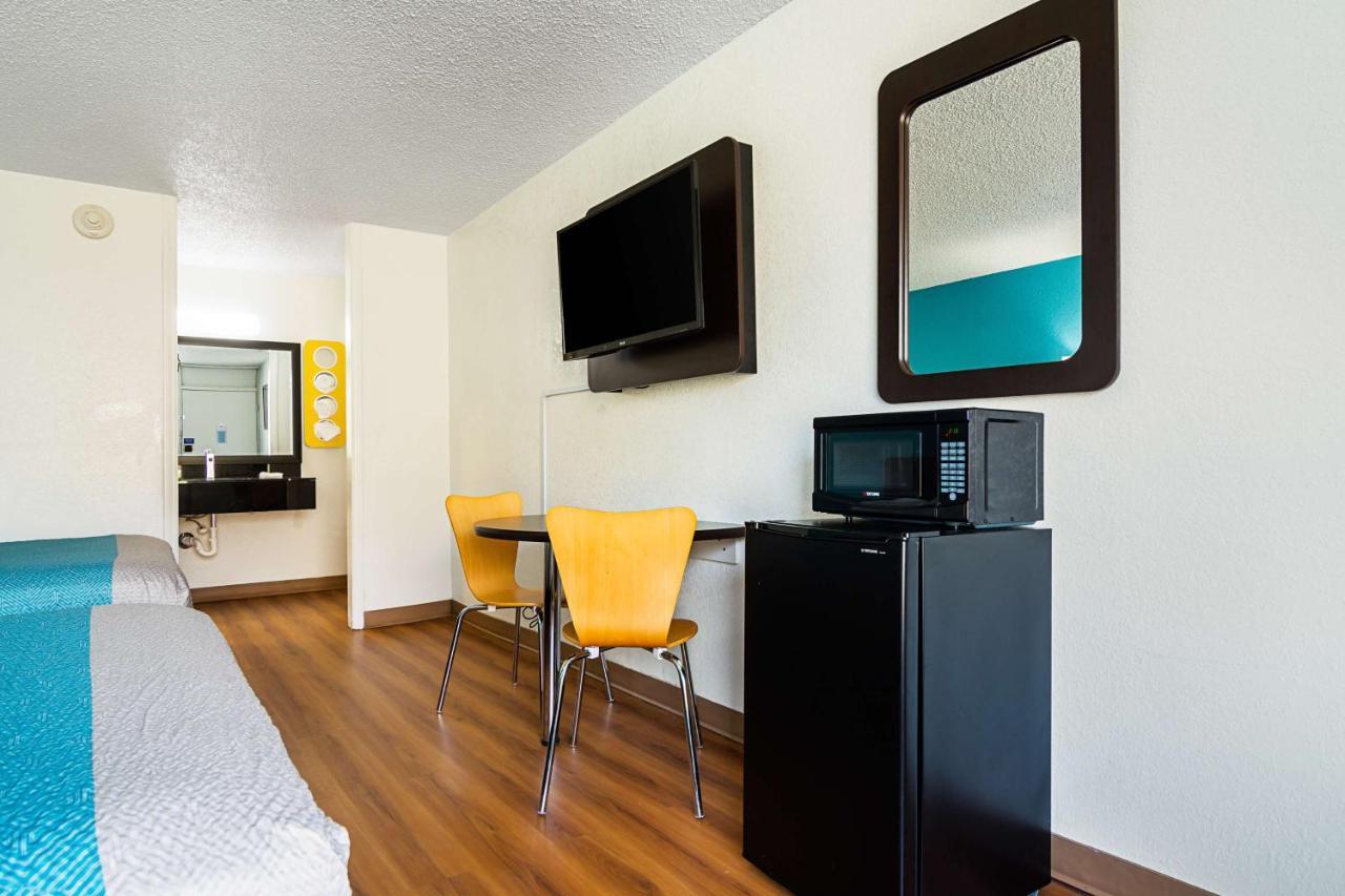 Econo Lodge Asheboro Buitenkant foto